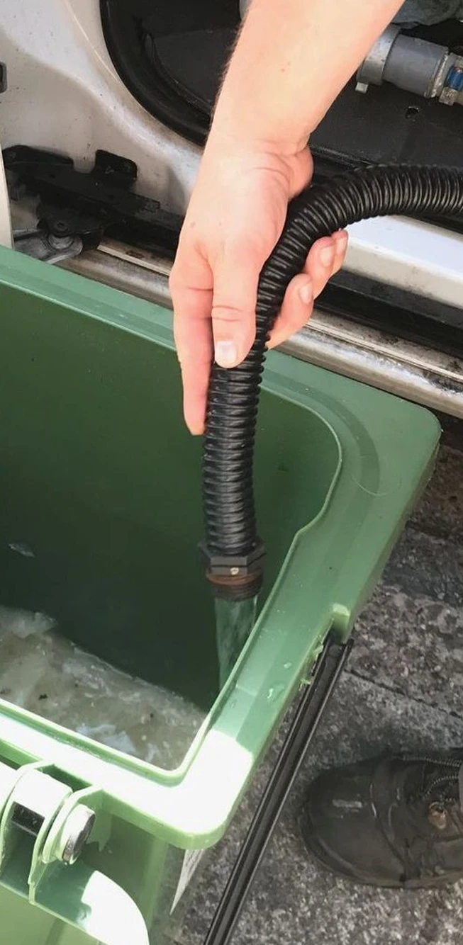nettoyage de poubelles